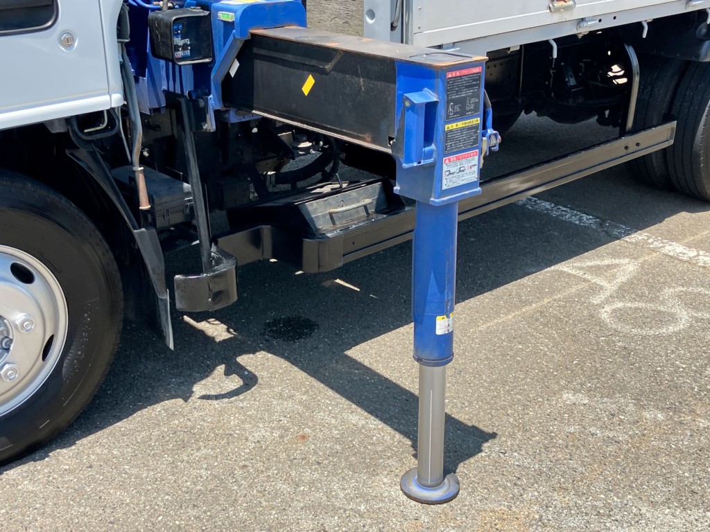 アウトリガーの状態です。|いすゞ エルフ TPG-NKR85AR(2WD)の写真12