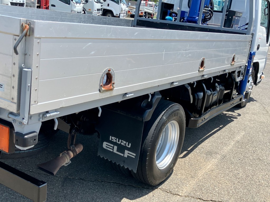 いすゞ エルフ TPG-NKR85AR(2WD)の写真42
