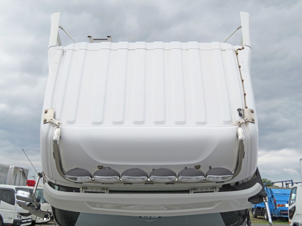 UDトラックス クオン QPG-GK5XADの写真48
