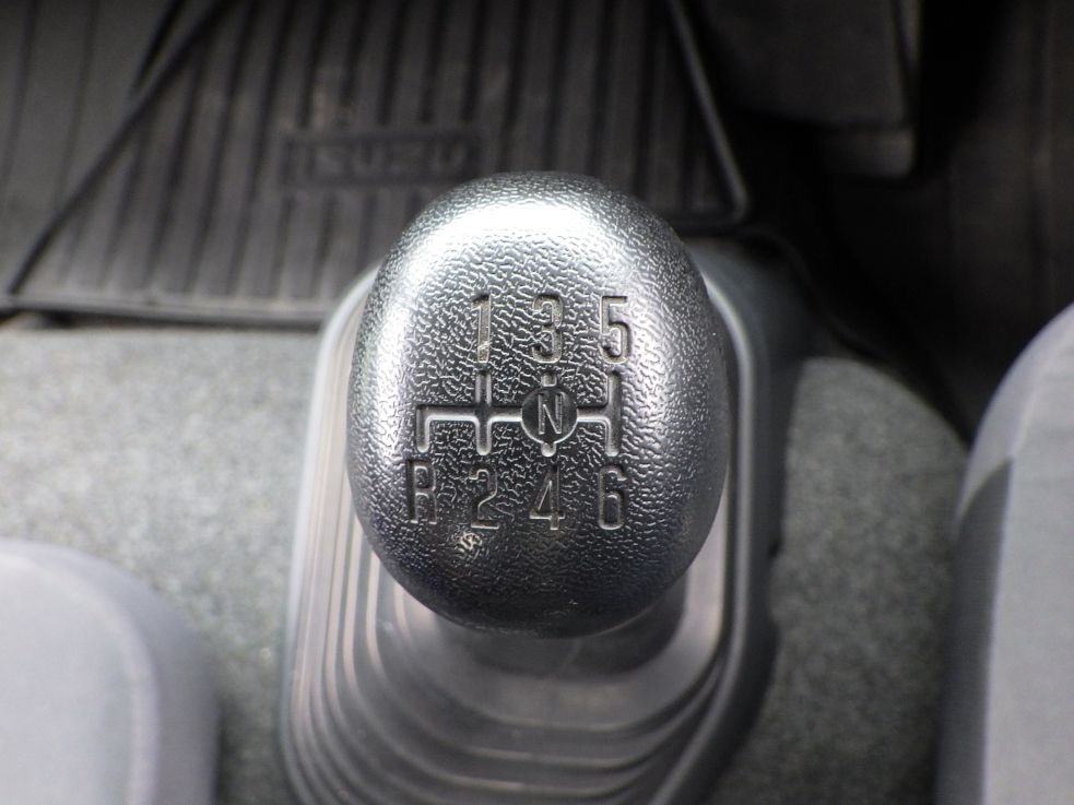 いすゞ フォワード 2PG-FRR90S2(2WD)の写真18