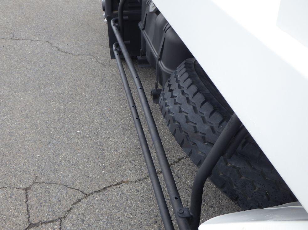 助手席側サイドバンパーに曲がりがあります。|いすゞ フォワード TKG-FRR90S1(2WD)の写真34