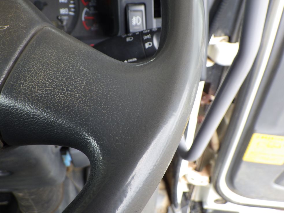 ハンドルにスレがあります。|いすゞ フォワード TKG-FRR90S1(2WD)の写真47