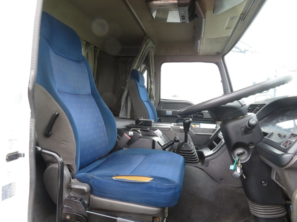 いすゞ ギガ PDG-EXR52G8の写真6