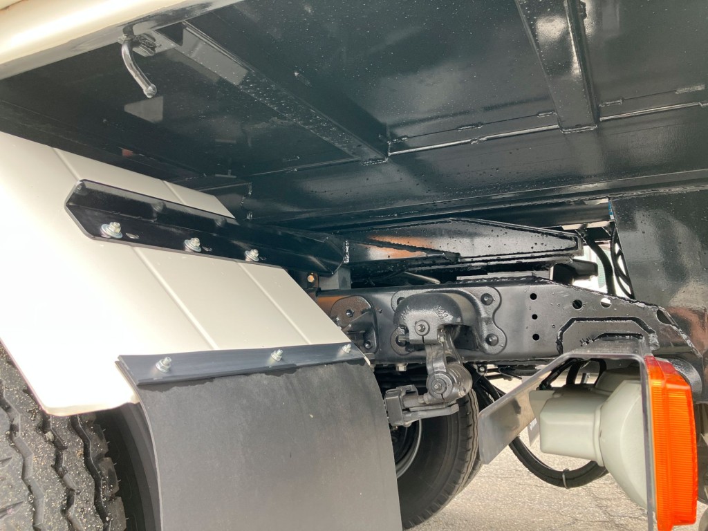シャシとネタの状態です。|日野 デュトロ 2KG-XZU700X(2WD)の写真8