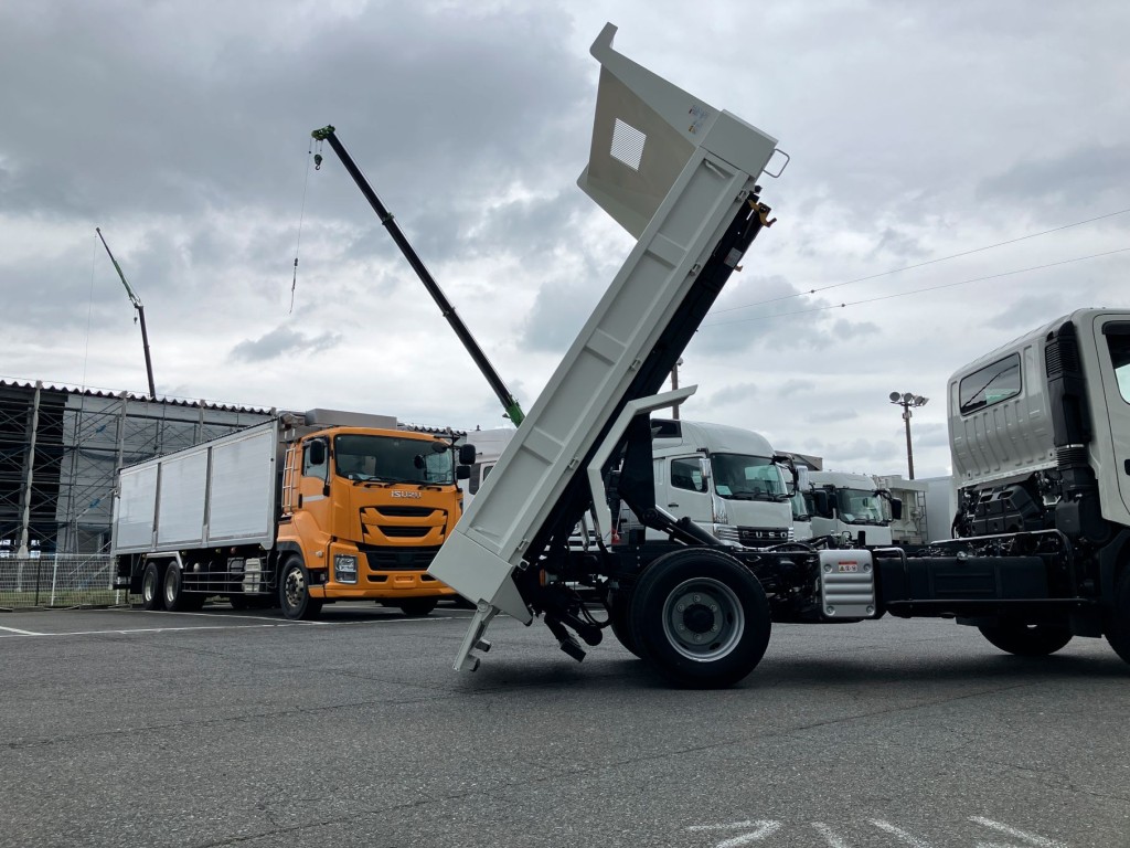 フルダンプアップした状態です。|日野 デュトロ 2KG-XZU700X(2WD)の写真12