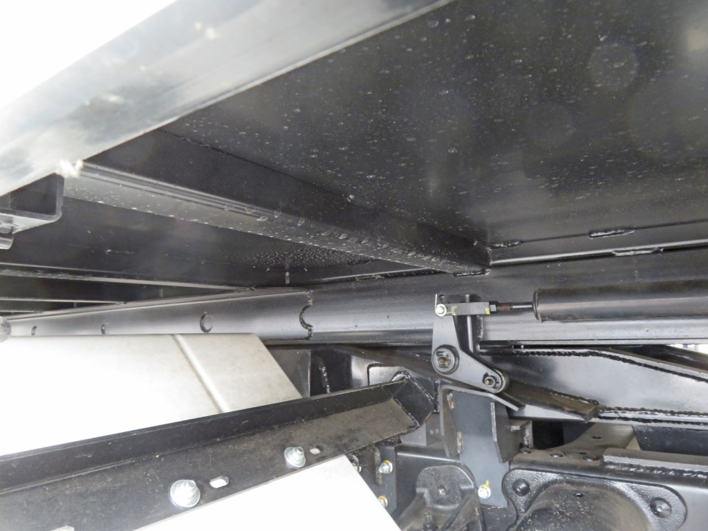 ネタは鉄製です。|日野 デュトロ 2KG-XZU700X(2WD)の写真9