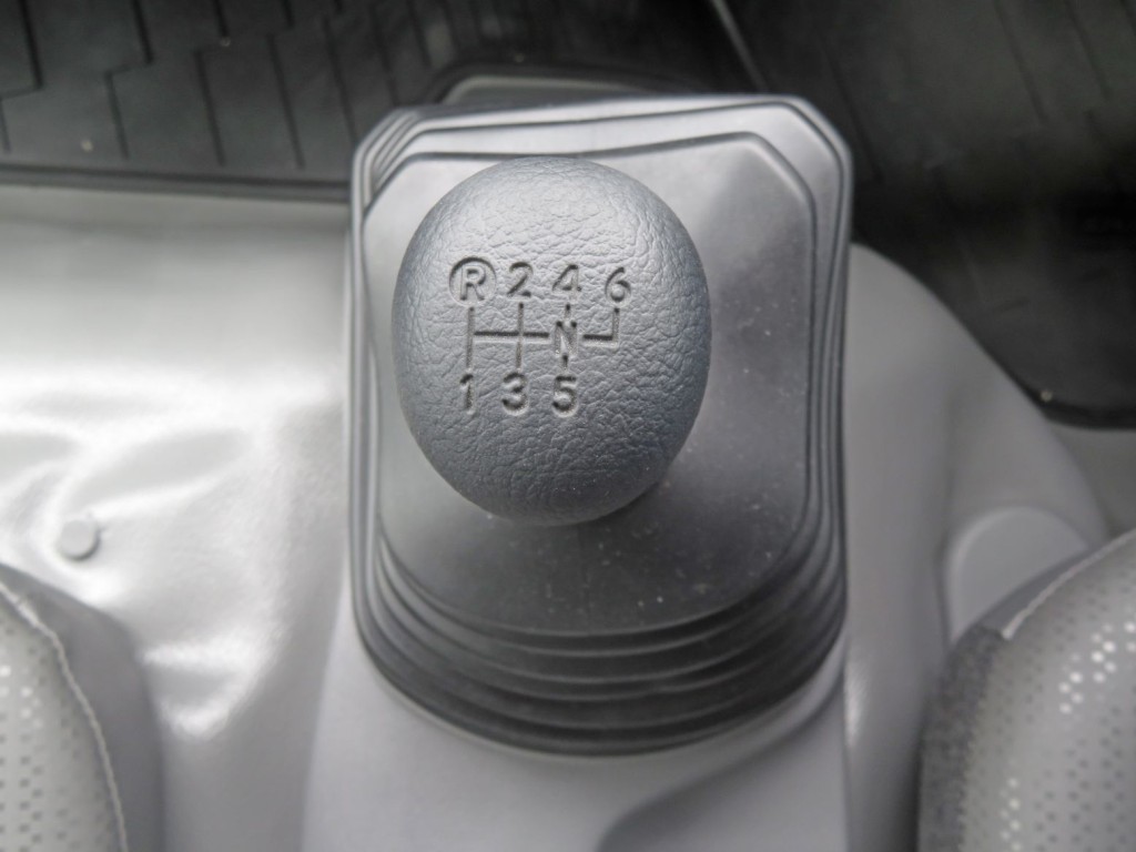 日野 デュトロ 2KG-XZU700X(2WD)の写真31