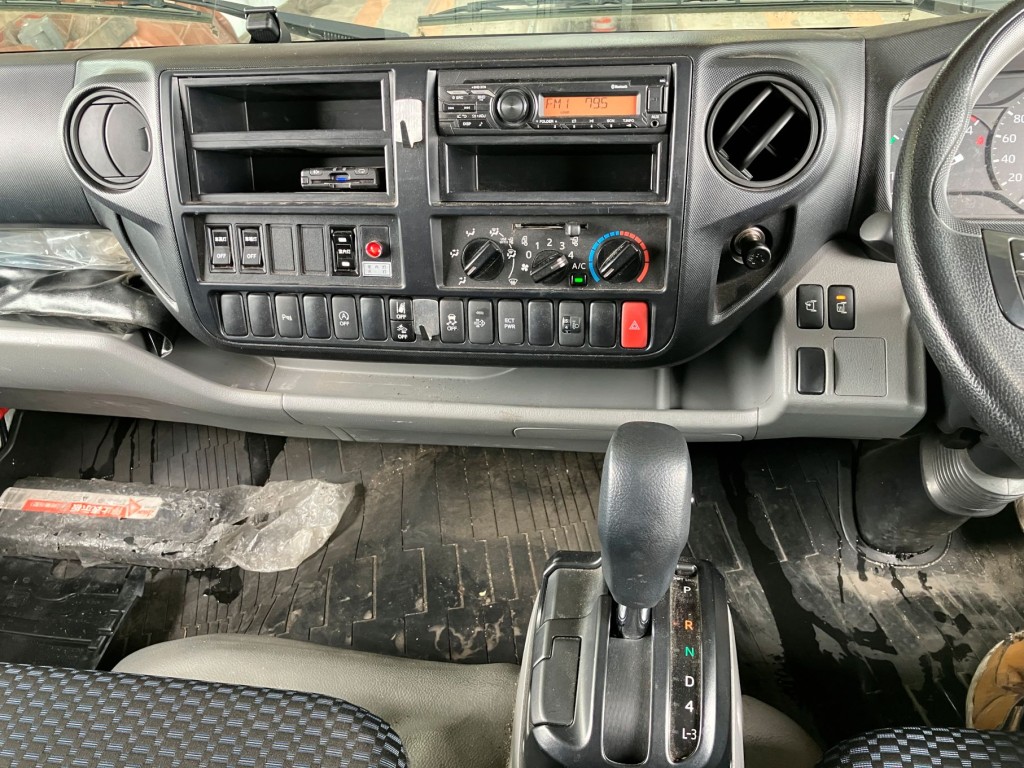 日野 デュトロ 2RG-XZU710M(2WD)の写真18