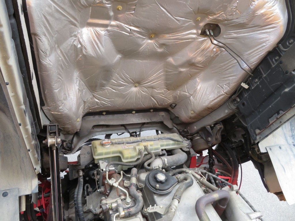キャブ下面の状態です。|日野 プロフィア QKG-FS1EKDAの写真40