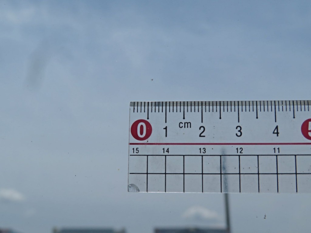 フロントガラスに小キズがあります。|日野 レンジャー QKG-FE7JKAAの写真12