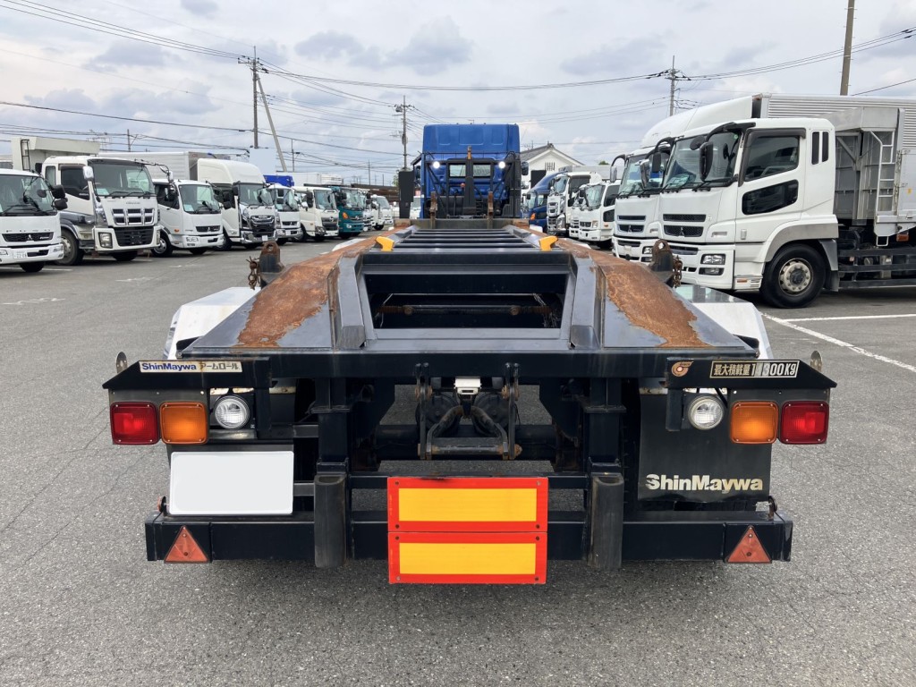 リア周りの状態です。|トレクス  FFS121BYの写真9