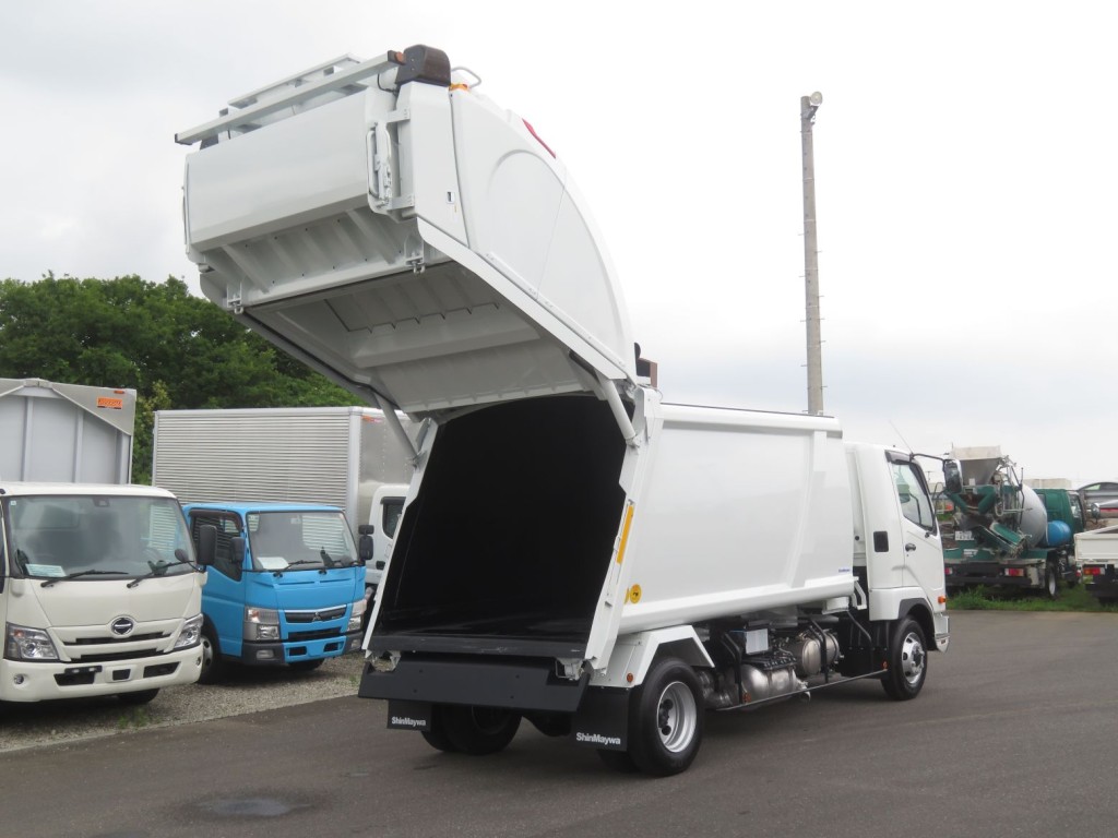 三菱 ファイター 2KG-FK72F(2WD)の写真4