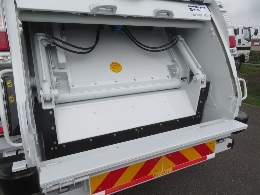 三菱 ファイター 2KG-FK72F(2WD)の写真12