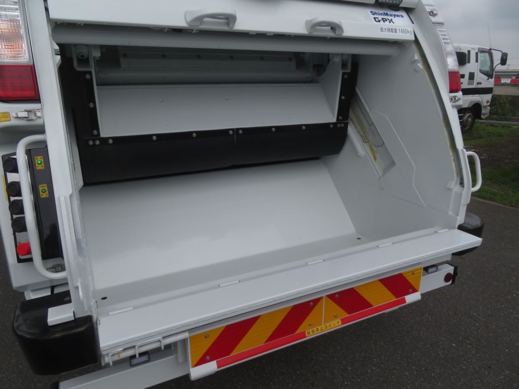 三菱 ファイター 2KG-FK72F(2WD)の写真13