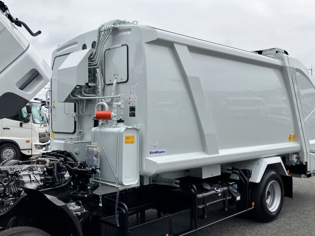 三菱 ファイター 2KG-FK62F(2WD)の写真20