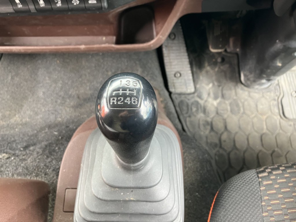 日野 レンジャー 2KG-FJ2ACAの写真11