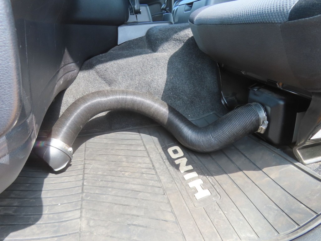 べバストヒーターが付いています。|日野 プロフィア QDG-SS1EKDAの写真21