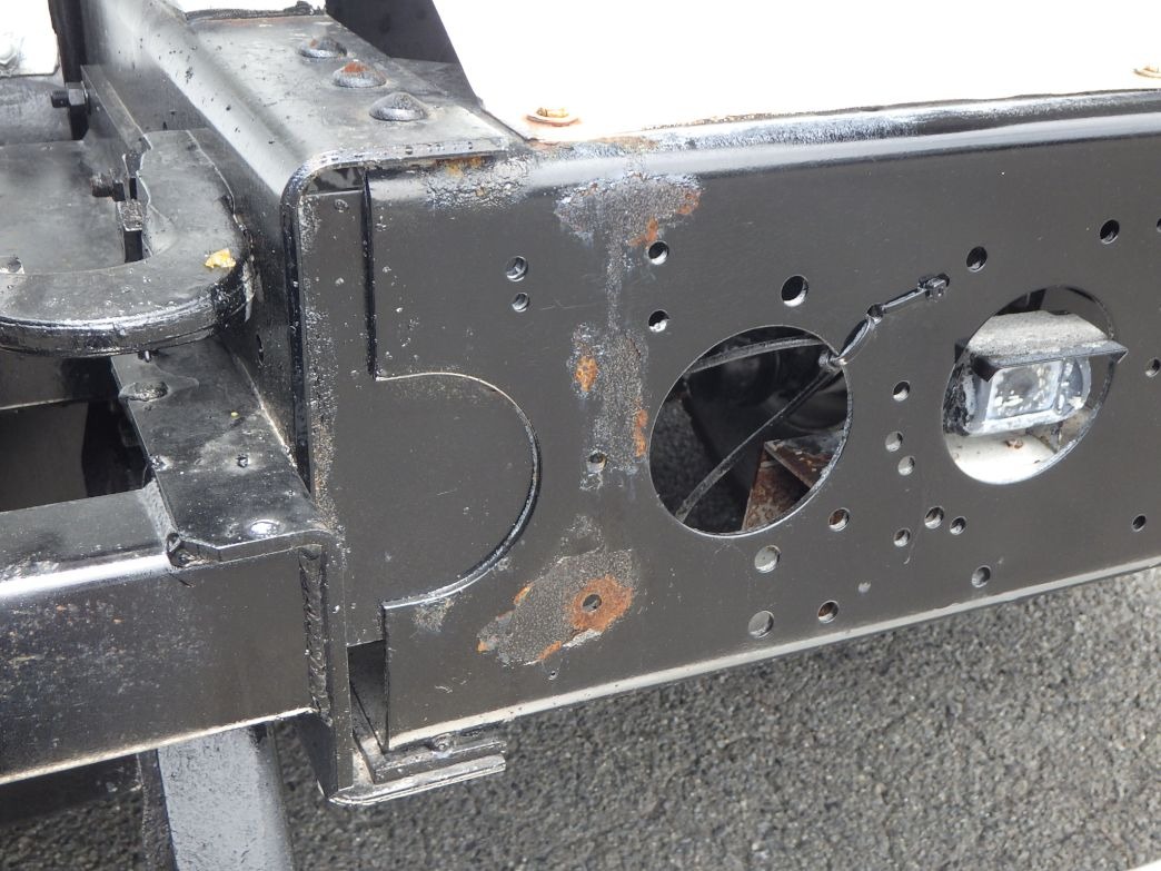 リヤ周りにサビがあります。|いすゞ ギガ 2KG-CXZ77CT(6x4)の写真34