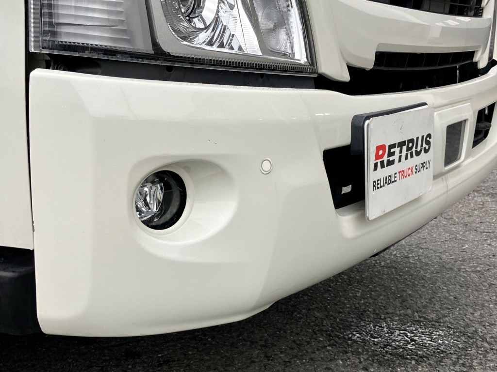 運転席側フロントバンパーに小傷があります。|日野 デュトロ 2KG-XZU712M(2WD)の写真35