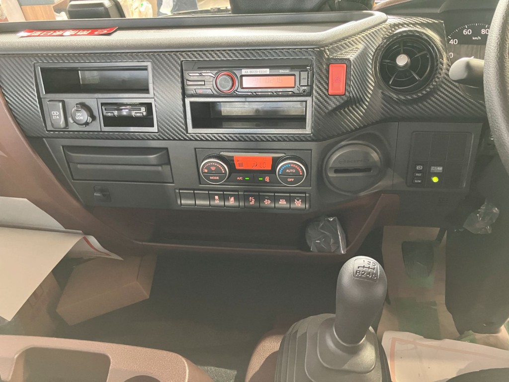日野 レンジャー 2PG-FC2ABA(2WD)の写真17