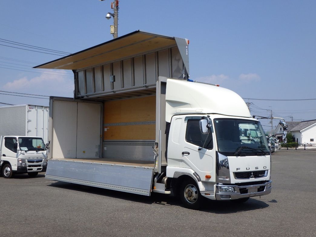 三菱 ファイター 2KG-FK64F(2WD)の写真2