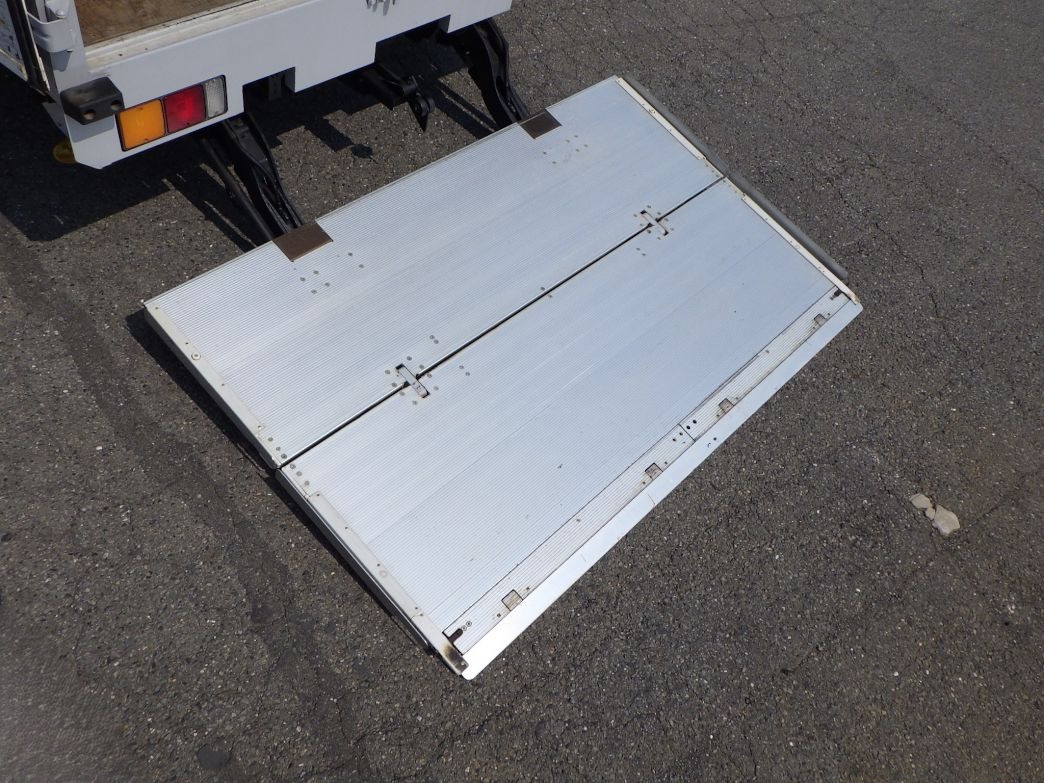 ゲートのステージ状態です。|三菱 ファイター 2KG-FK64F(2WD)の写真11