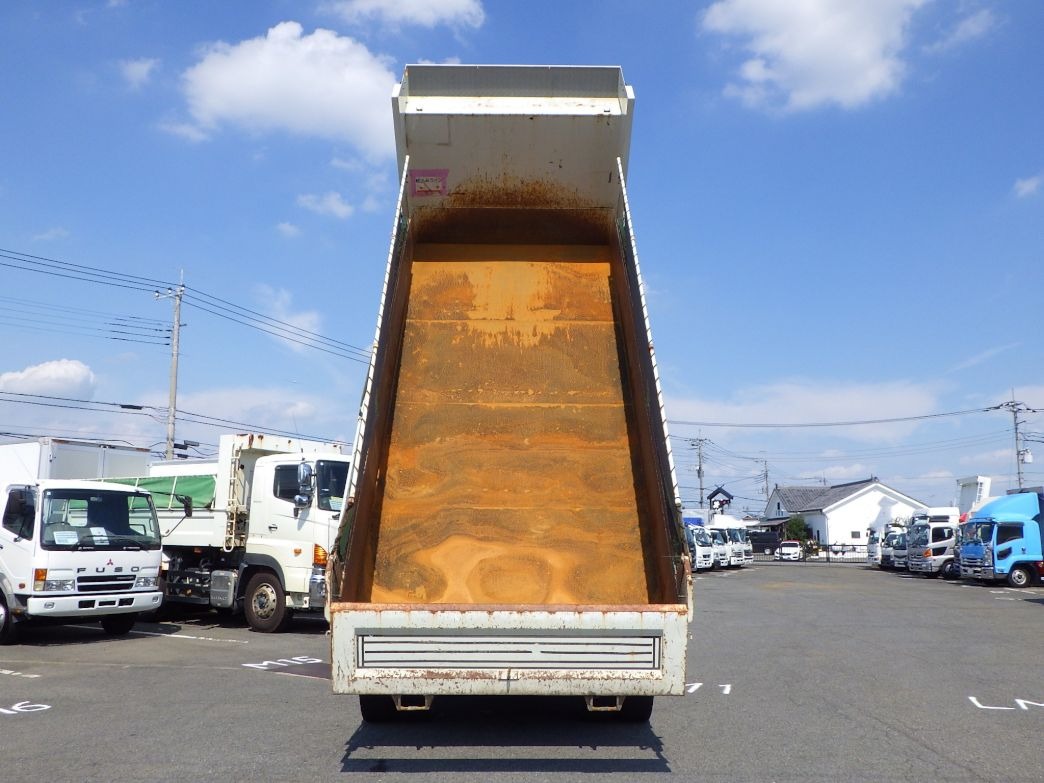 荷台全体の状態です。|いすゞ ギガ QKG-CXZ77ATの写真7