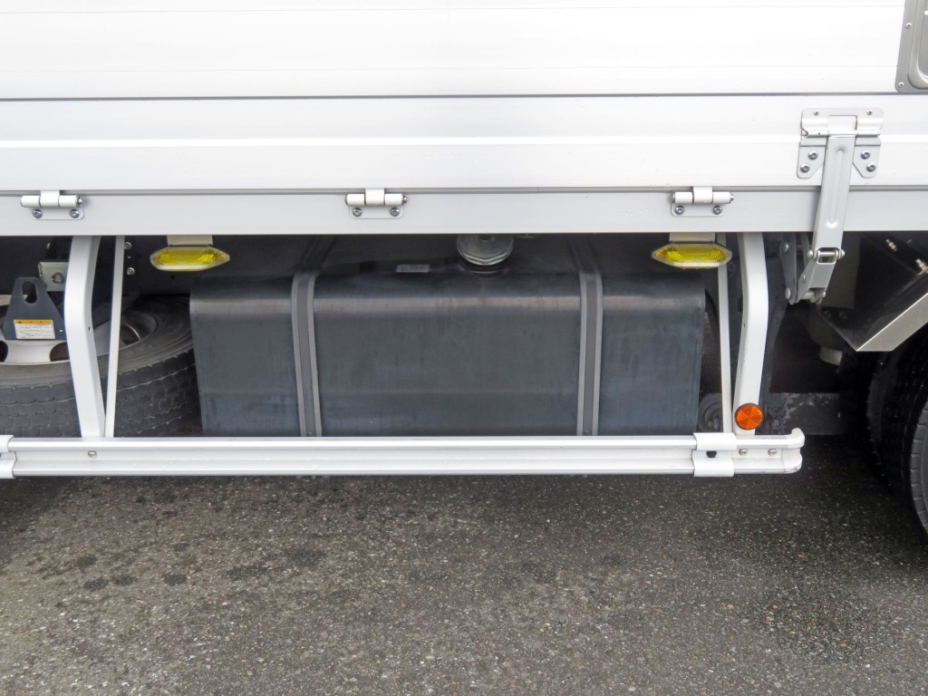 燃料タンクは200Lです。|日野 レンジャー 2KG-FC2ABG(2WD)の写真20