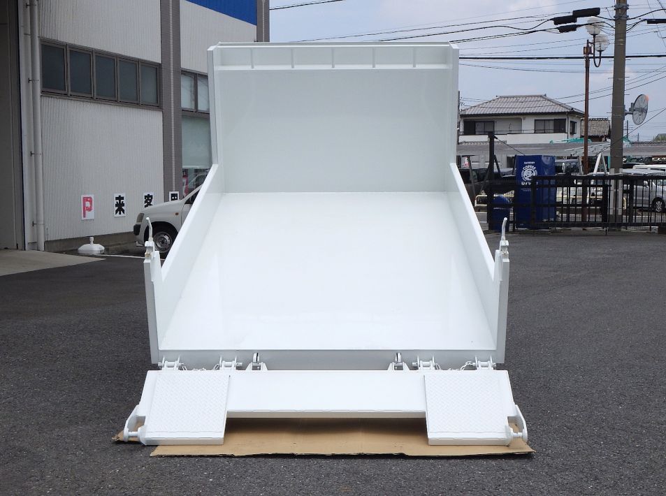 三菱 キャンター 2PG-FEBM0(2WD)の写真8