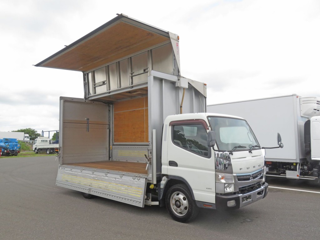 三菱 キャンター TPG-FEB80(2WD)の写真2