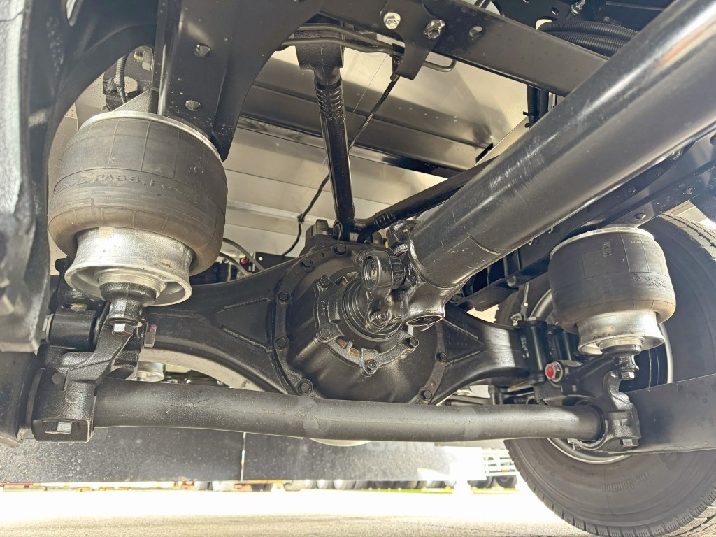 エアサスです。|日野 レンジャー 2KG-FD2ABG(2WD)の写真5