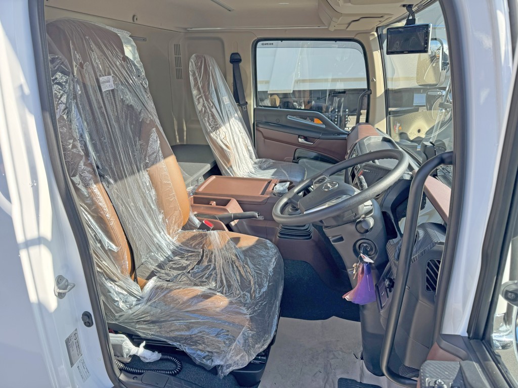 乗車定員は２名です。|日野 レンジャー 2KG-FD2ABG(2WD)の写真6