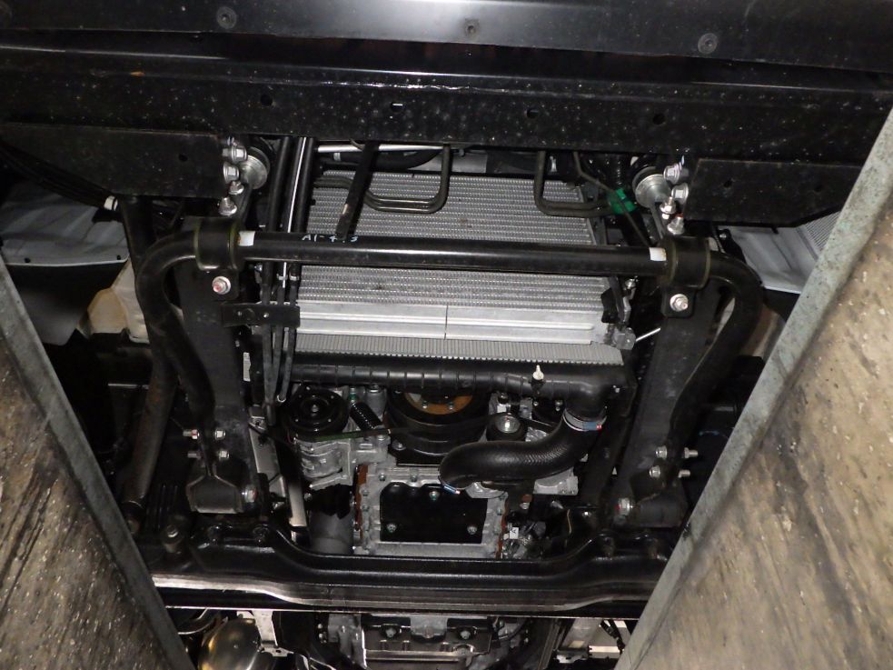 ボディー下周りの状態です。|日野 レンジャー 2KG-FD2ABG(2WD)の写真32