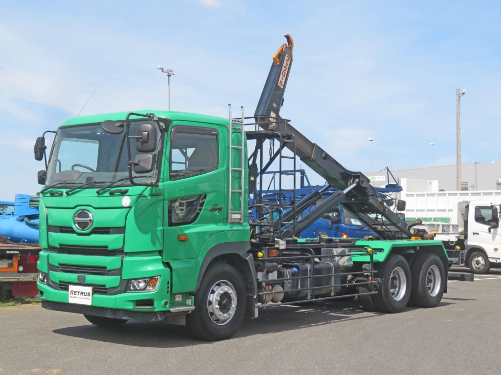 日野 プロフィア 2DG-FS1AJAの写真1