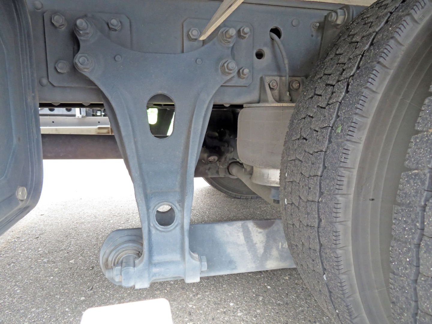 エアサスです。|日野 レンジャー 2KG-FD2ABG(2WD)の写真5