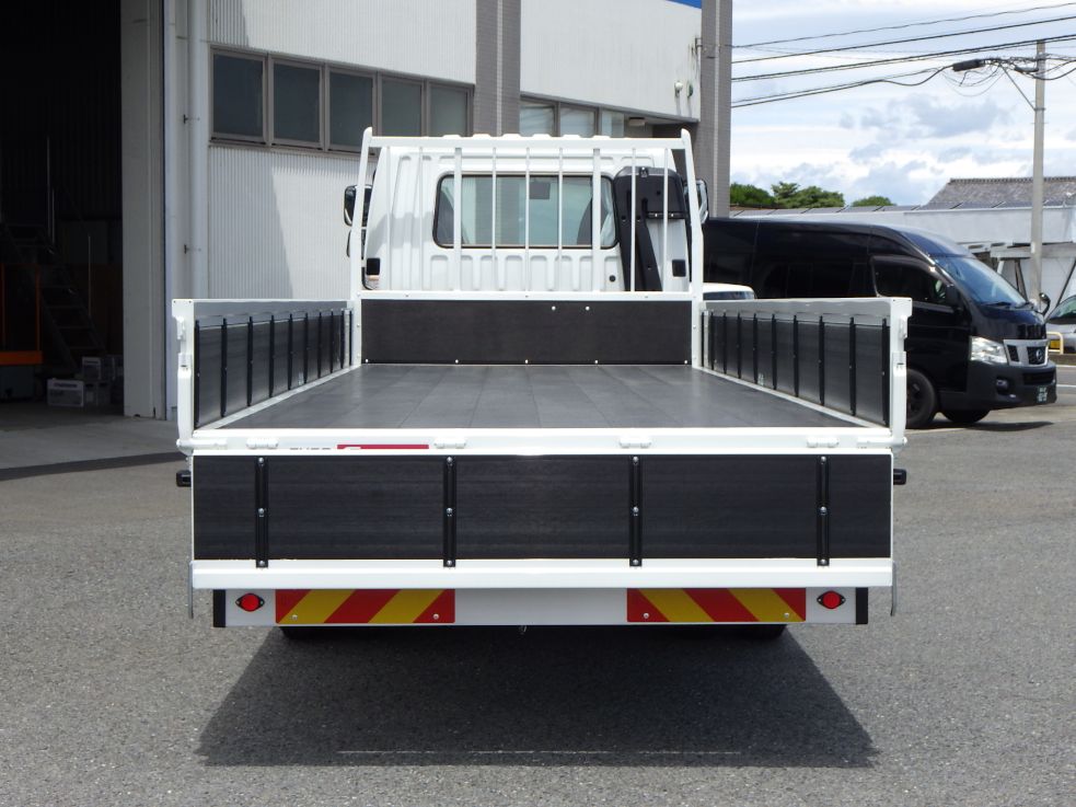 三菱 ファイター 2KG-FK62F(2WD)の写真9