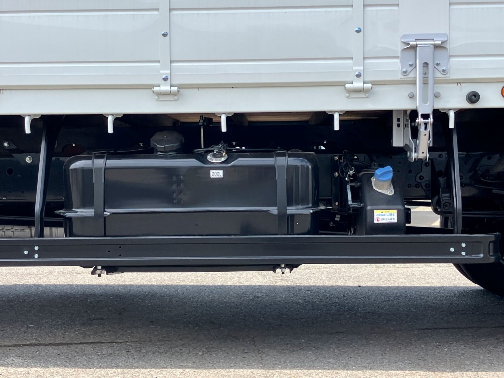三菱 ファイター 2KG-FK62F(2WD)の写真10