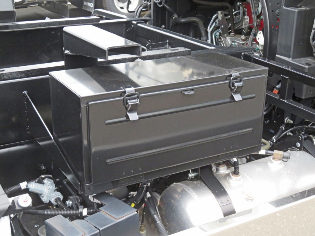 工具箱付きです。|日野 レンジャー 2KG-FE2ACA(2WD)の写真17