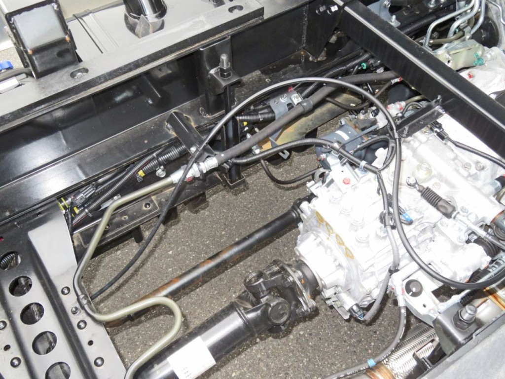 PTOのシャフト・シャーシ内側に軽い置きサビがあります。|日野 レンジャー 2KG-FE2ACA(2WD)の写真23