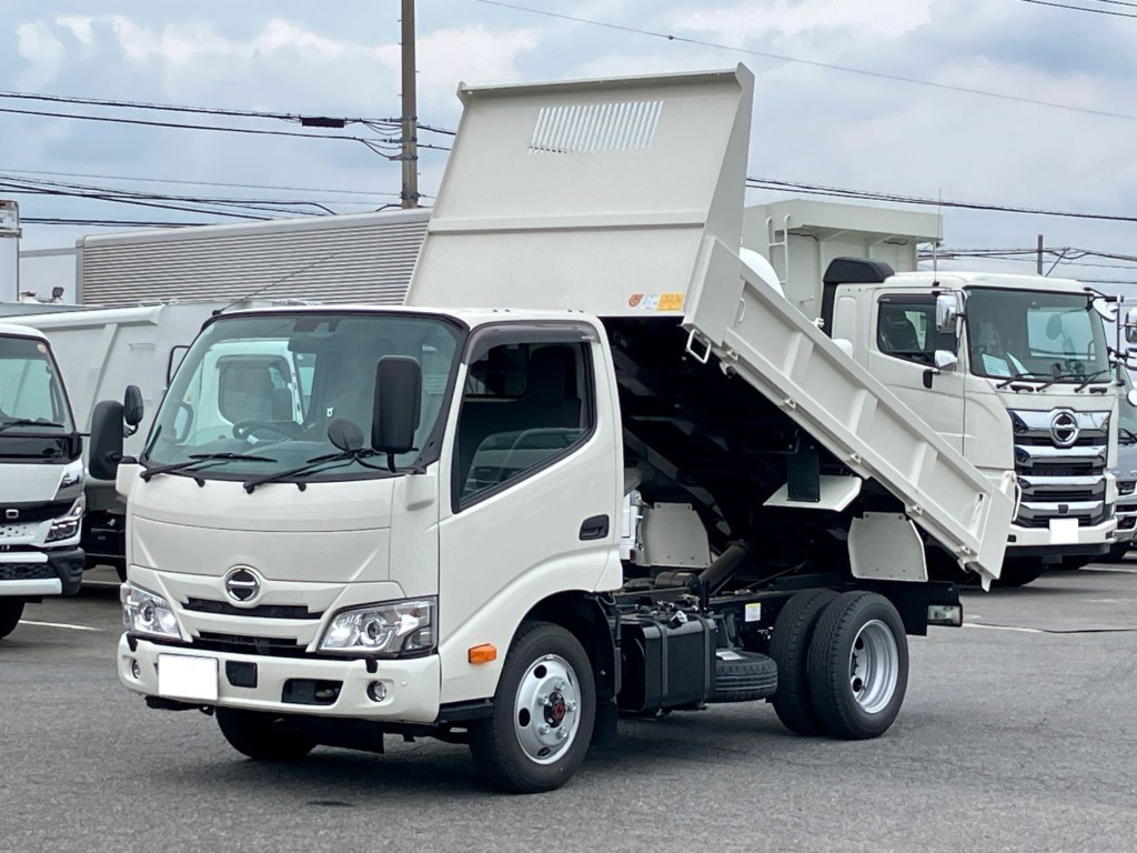 日野 デュトロ 2DG-XZU675T(4WD)の写真1