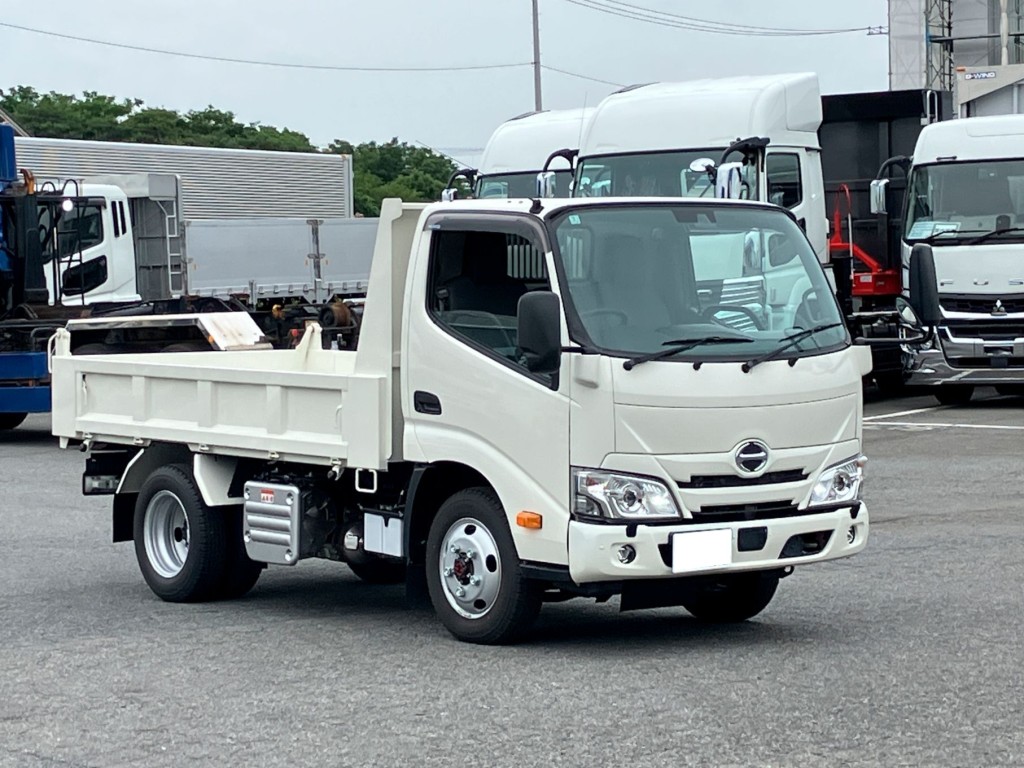 日野 デュトロ 2DG-XZU675T(4WD)の写真2