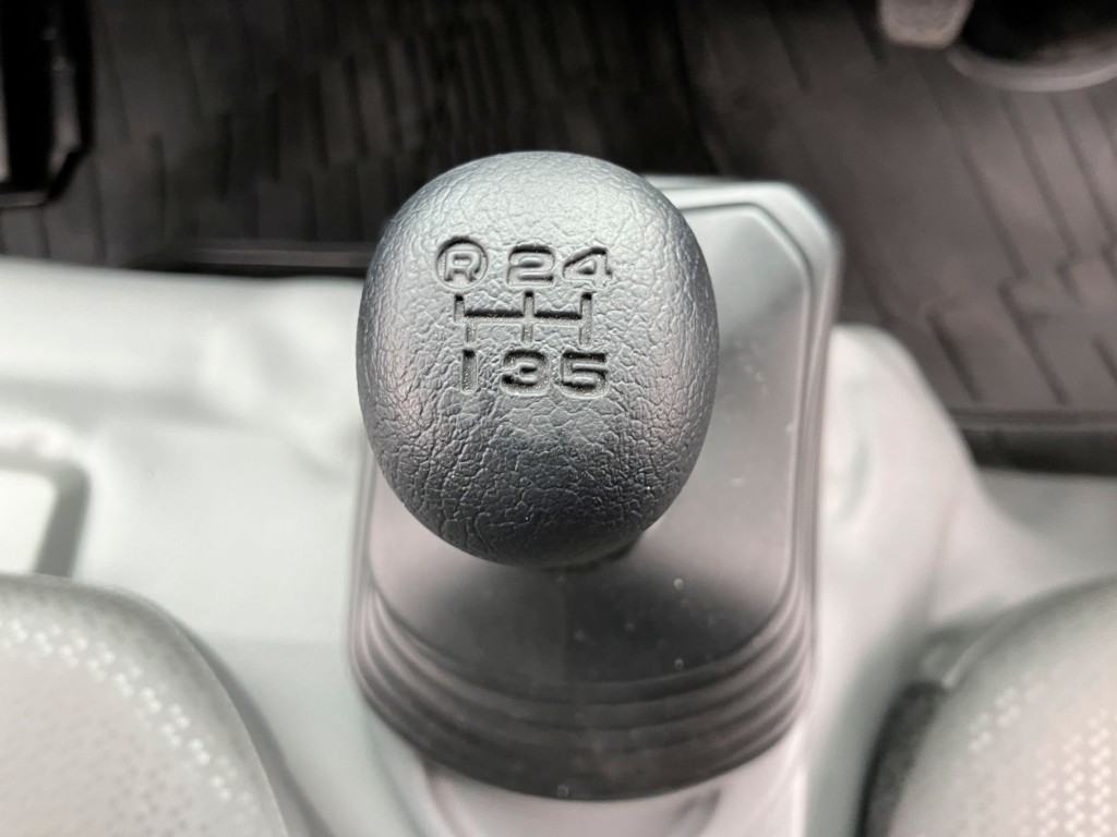 日野 デュトロ 2DG-XZU675T(4WD)の写真14