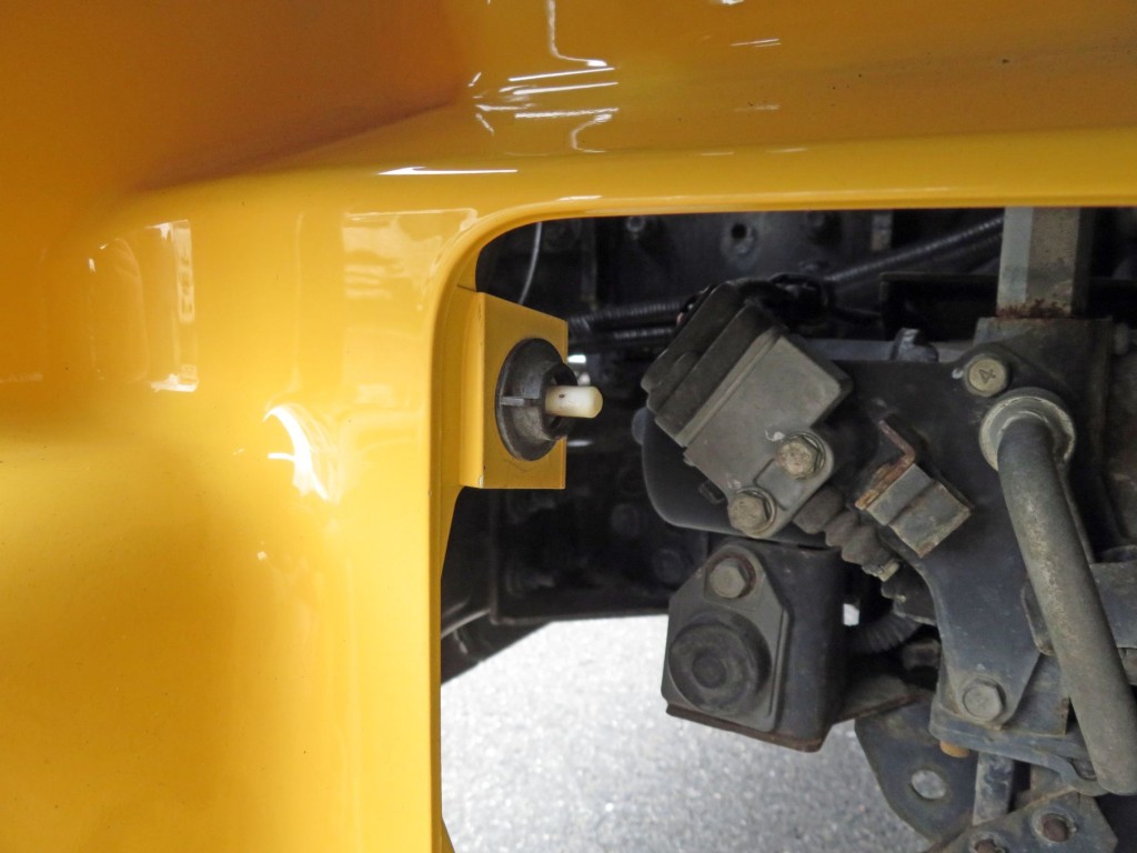 リッドパネルのロック部ワイヤー作動不良です。|日野 プロフィア QPG-SS1EKDGの写真35
