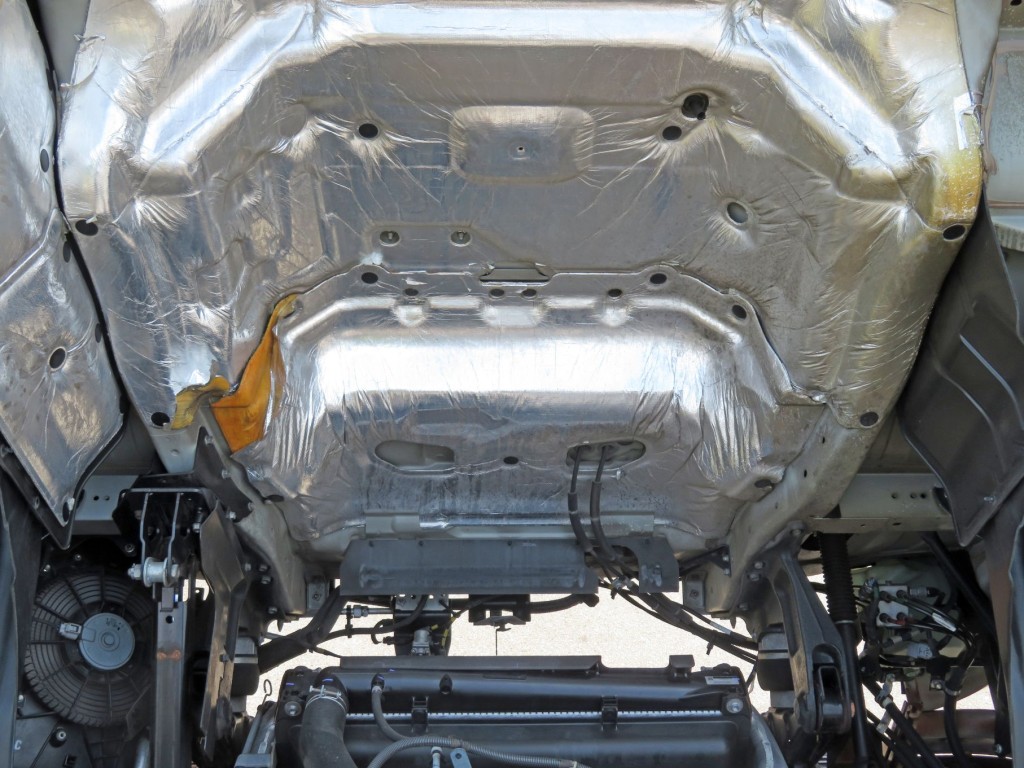 キャブ下面の状態です。|いすゞ ギガ 2KG-EXD52CDの写真37