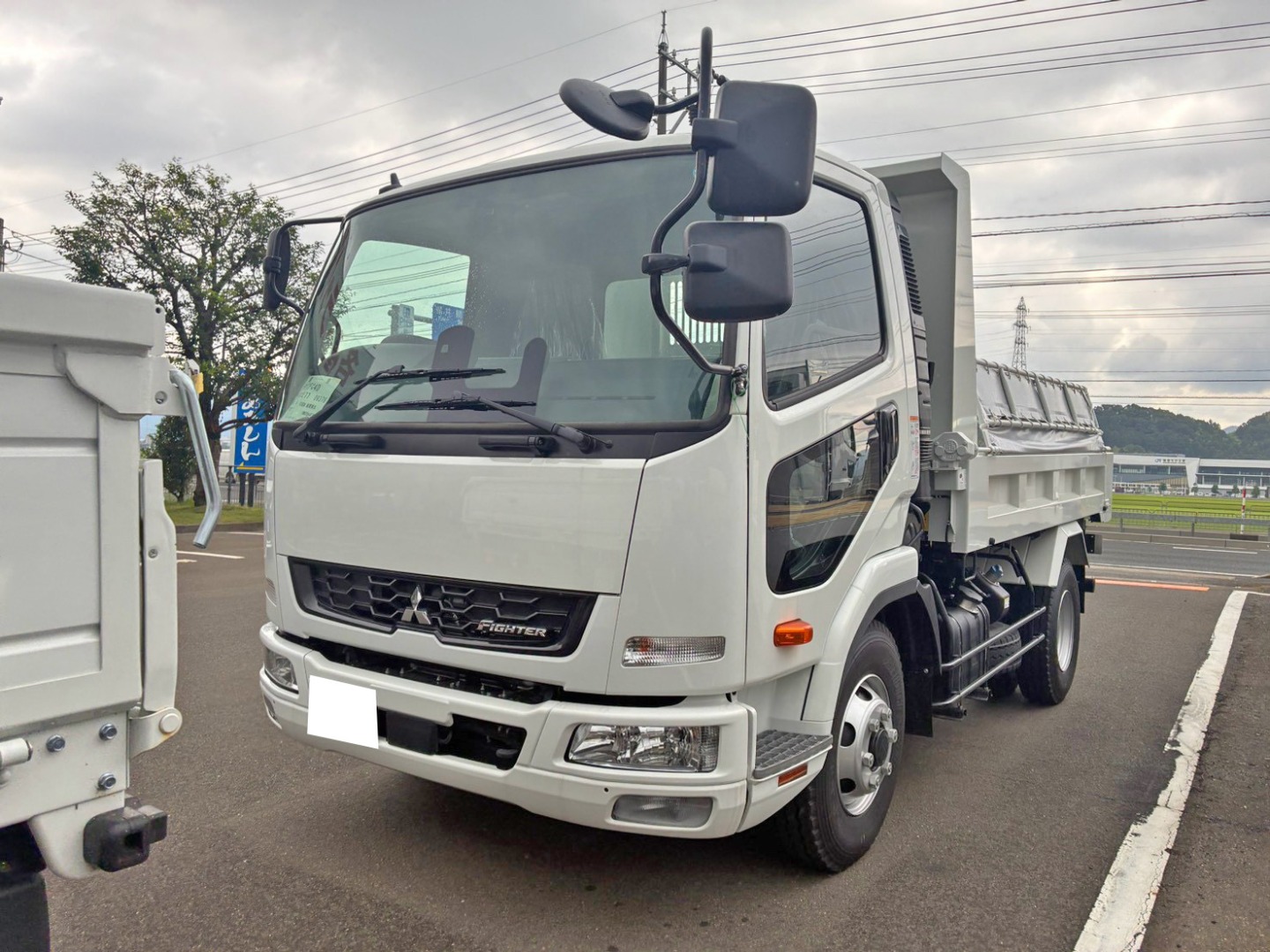 三菱 2KG-FK72F(2WD)の写真1