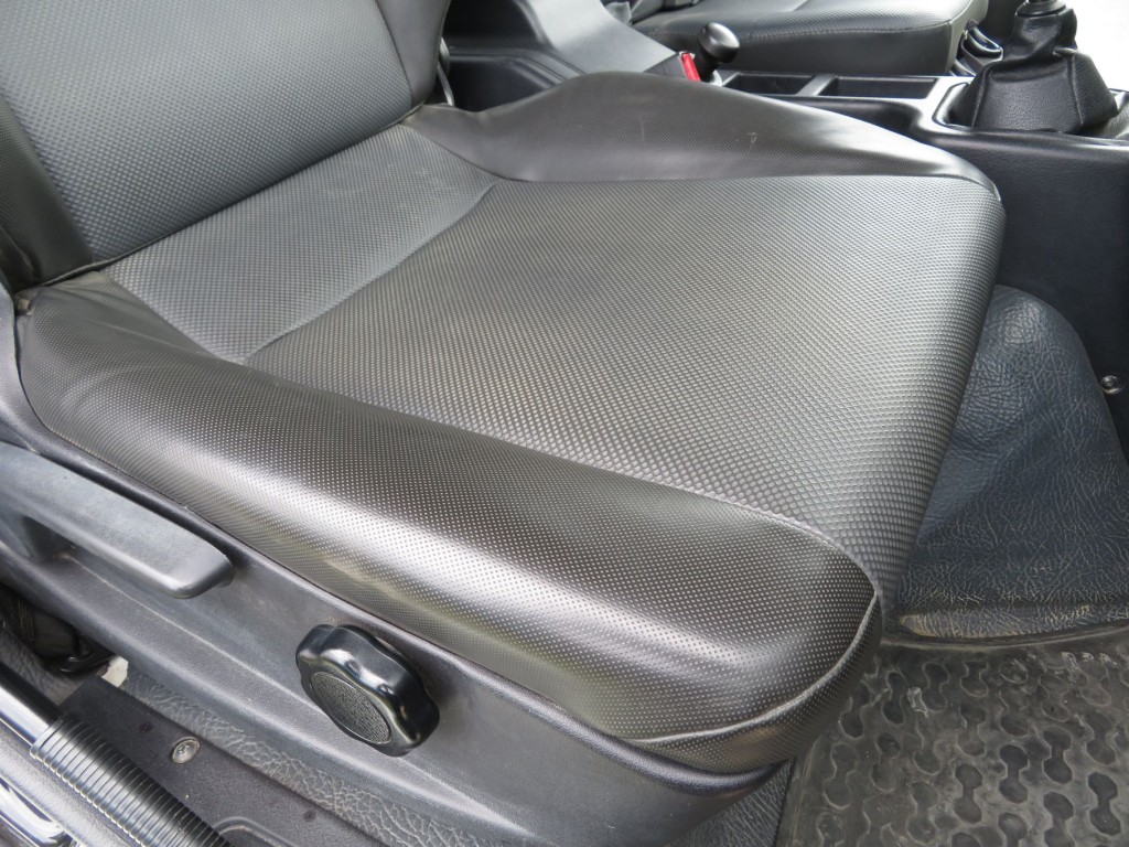 運転席座面の状態です。|三菱 ファイター 2KG-FK72F(2WD)の写真28