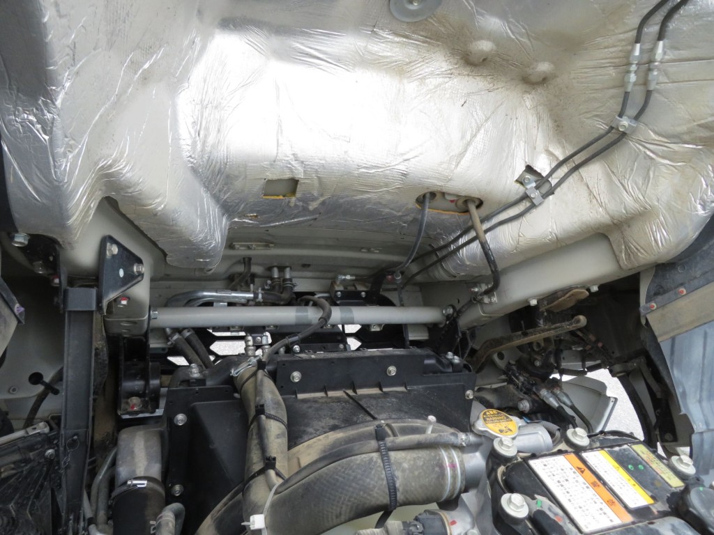 キャブ下面の状態です。|三菱 ファイター 2KG-FK72F(2WD)の写真31