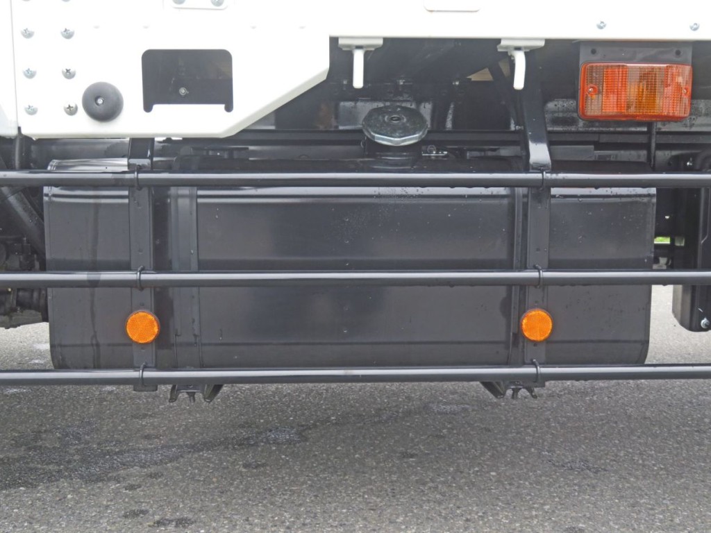 燃料タンクは200Lです。|日野 レンジャー 2KG-FE2ACAの写真30