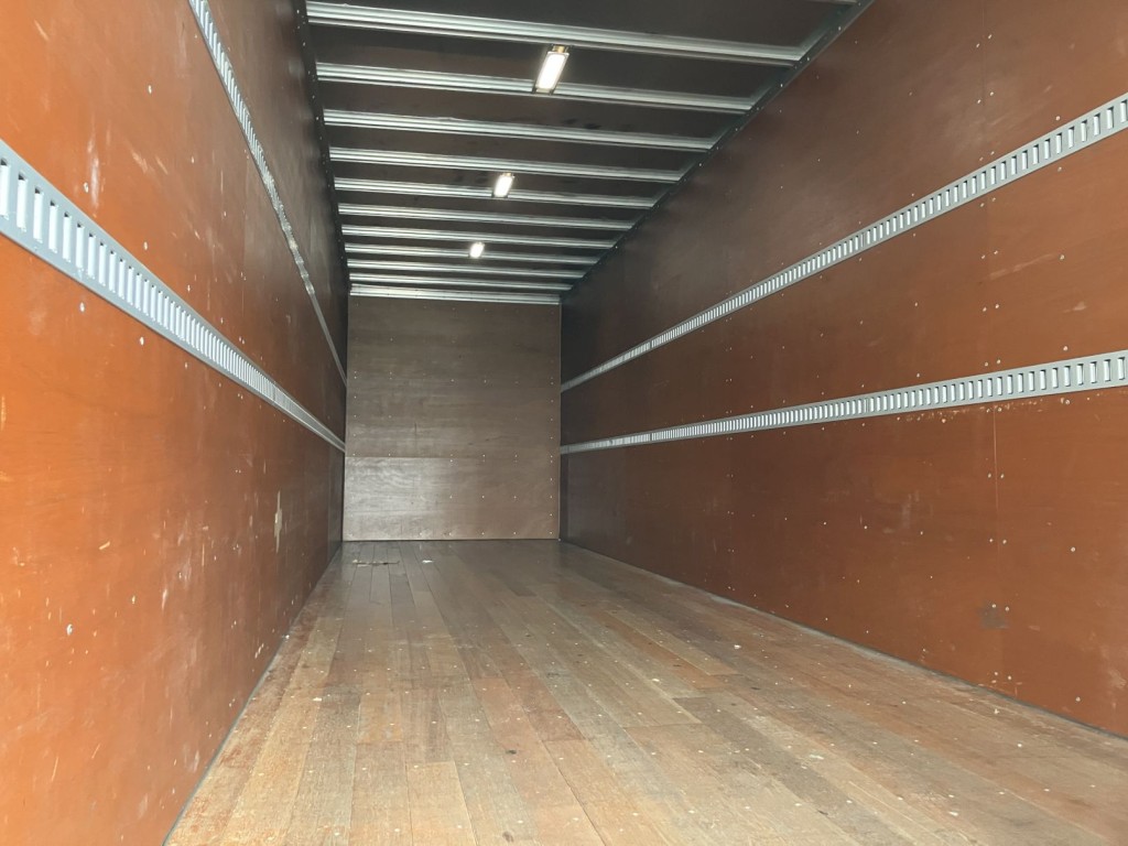 三菱 ファイター 2KG-FK62F(2WD)の写真5