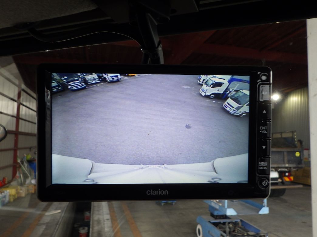 液晶バックモニター付きです。|三菱 ファイター 2KG-FK62F(2WD)の写真14